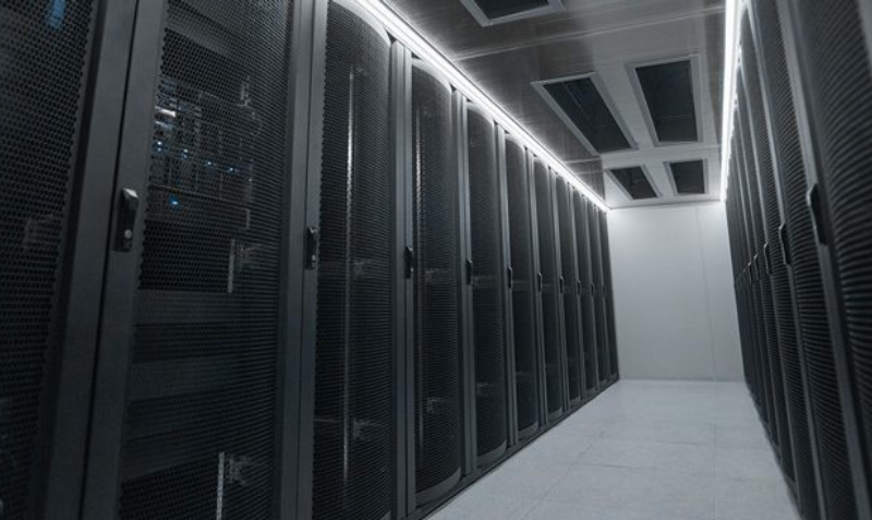DEM Teknoloji: Colocation Services